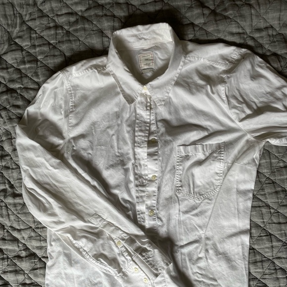 GAP Crisp White Button Down Collard Shirt - Picture 1 of 10